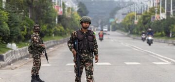 Exército nepalês controla Katmandu após protestos violentos