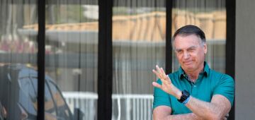 Defesa de Bolsonaro pede ao STF autorização para contato telefônico com ex-presidente 