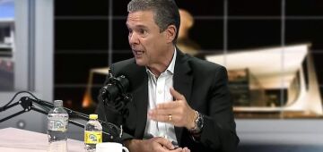 PSB brinca com fogo, diz André de Paula sobre partido ter votado a favor da PEC da Blindagem; veja