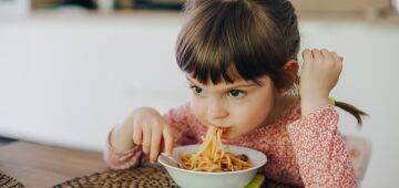 O tipo de alimentação pode influenciar a miopia em crianças, mostra novo estudo; entenda