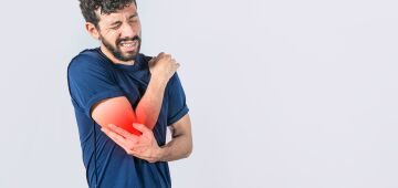 "Cotovelo de tenista" não é um problema apenas dos atletas; entenda o que é e como tratar