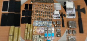 Fernando de Noronha: polícia prende cinco suspeitos de tráfico com cocaína, maconha e dólares