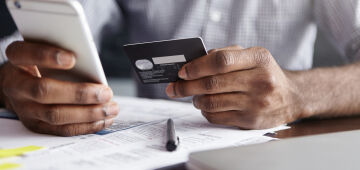 Estratégias para não cair na armadilha dos juros altos do cartão de crédito