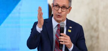 Zema chama tentativa de vincular Nikolas ao PCC de "ataque da máquina petista contra opositores"