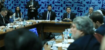 Líderes devem avaliar esta terça-feira isenção do IR até R$ 5 mil, diz Motta