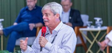 "Se tivesse partido de Suape, Transnordestina já estaria em Belo Jardim"