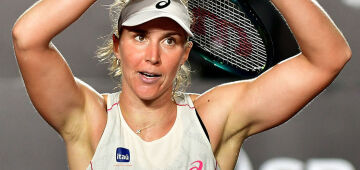 Bia Haddad exagera nos erros e decepciona torcida com eliminação precoce nas quartas do SP Open