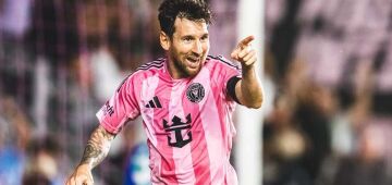 Messi marca 2 e dá assistência em vitória do Inter Miami, que se aproxima dos playoffs da MLS
