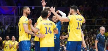 Bernardinho define os 14 convocados da seleção masculina para o Campeonato Mundial de vôlei; confira