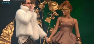 The Town: Karol Conká faz encontro de gerações e encarna "mamacita" com filho no palco