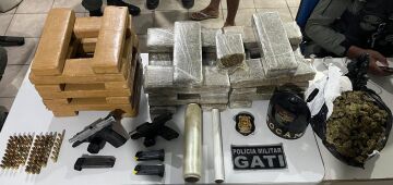 Glória do Goitá: homens são presos com mais de 30 quilos de maconha, armas e munições