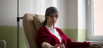 Gel tipo xampu pode ajudar pacientes de quimioterapia a manter o cabelo