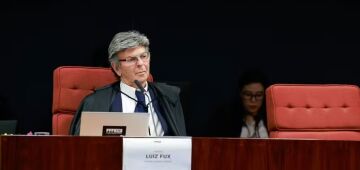 Fux diz ter passado a noite no STF em dia de ato bolsonarista: '850 mil na Praça dos Três Poderes'