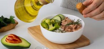 Após 15 anos de estudos, cientistas identificam alimentos que aumentam risco de demência e Alzheimer