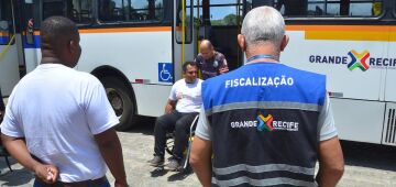 Motoristas de ônibus do Conorte participam de ação educativa em alusão ao Setembro Verde 