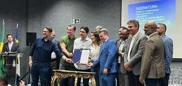 Raquel Lyra e Silvio Costa Filho anunciam investimentos de R$ 100 milhões no Porto do Recife 