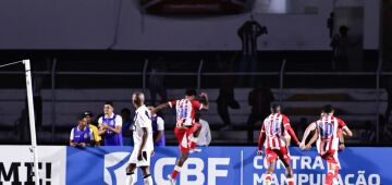 Náutico leva gol nos acréscimos e empata com a Ponte Preta no quadrangular de acesso da Série C