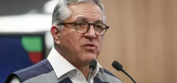 "Estamos vencendo essa batalha", diz Padilha sobre vacinação