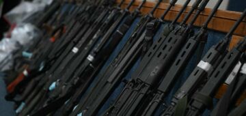 Tiroteios constantes afetam desenvolvimento de crianças em comunidades