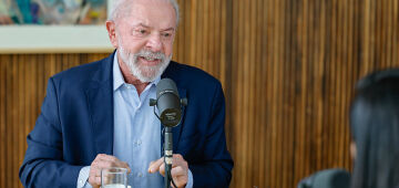 Lula: problemas como a inflação são resolvidos quando há "dinheiro na mão do povo"