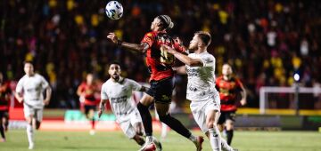 Sport sai atrás do placar, mas busca empate diante do Ceará