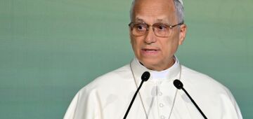 Vaticano nega supostas aparições de Jesus na França: 'Parece enganoso'