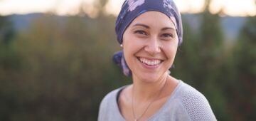 A ciência da autoestima: como a estética na recuperação da pele após o câncer