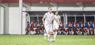 Santa Cruz assina pré-contrato com zagueiro Ianson, ex-Brusque