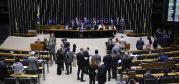 Relator aumenta tributação de bets, fintechs e JCP em projeto que prevê corte de incentivos fiscais