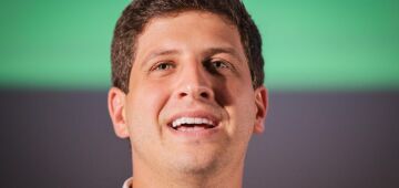 João Campos alerta para risco de "buraco" financeiro em concessão da Compesa após leilão na B3