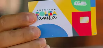 Com geração de empregos, PE e CE equilibram relação com o Bolsa Família