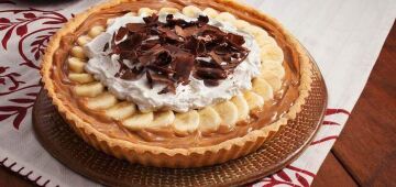 No Dia da Sobremesa (9/10), aprenda a fazer uma torta banoffee; passo a passo aqui