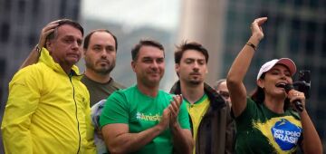 Bolsonaro exigiu apoio de Michelle e ala do PL à postulação de Flávio à Presidência