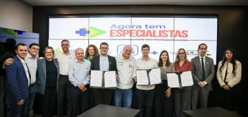 Recife formaliza convênios com hospitais em programa que acelera acesso a especialistas no SUS