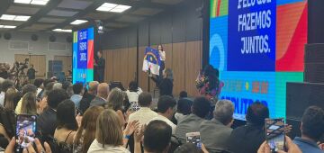 Governadora Raquel Lyra comemora anúncio de edital do trecho da Transnordestina em Pernambuco