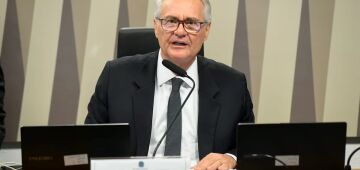 Senado quer votação "vapt vupt" de projeto do IR, com Calheiros cotado para relatoria