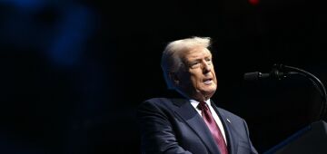 BBC é obrigada a dar explicações após edição enganosa do discurso de Trump