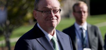 Diretor de Conselho dos EUA reafirma queda do PIB e defende corte de juros pelo Fed em dezembro