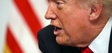 Trump quer acabar com "migração em massa" no mundo, afirma a Casa Branca