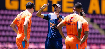 "Não é prioridade", diz César sobre dar espaço para quem tem vínculo longo no Sport