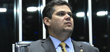 Alcolumbre critica decisão de Gilmar restringindo pedidos de impeachment de ministros do STF