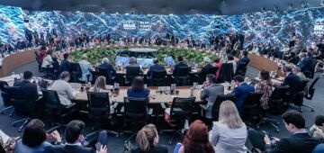 Encerramento da Cúpula dos Líderes tem promessa de dinheiro alemão e investimento privado