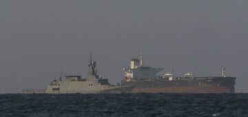 Maior porta-aviões dos EUA entra no Caribe em meio à tensão com a Venezuela