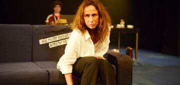 "Lady Tempestade": festival traz ao Recife solo de Andréa Beltrão sobre advogada pernambucana