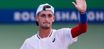 Tenista francês envia cartas de Pokémon do próprio acervo a menino que teve coleção roubada