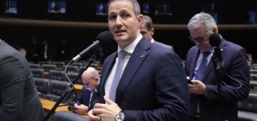 Derrite tenta reaproximar Salles de Bolsonaro e do PL de olho em dobradinha ao Senado em São Paulo