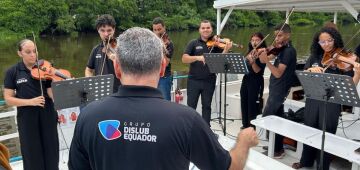 Orquestra Criança Cidadã realiza ensaio geral antes de concerto flutuante inédito 