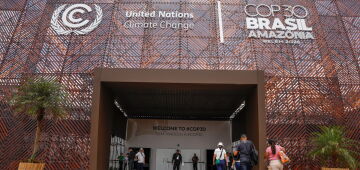 Helder Barbalho entrega a Lula carta para reconhecimento dos Estados na agenda climática