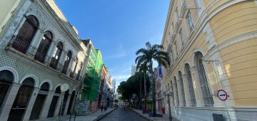 A pé, de bike ou navegando pelo Capibaribe: inscrições abertas para passeios gratuitos pelo Recife 