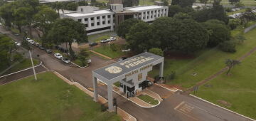 Superintendência da PF tem buzinaço e marcha fúnebre após prisão preventiva de Bolsonaro